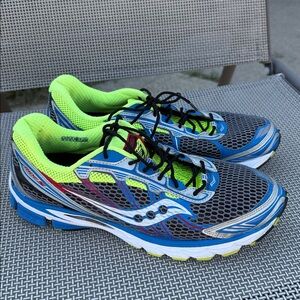 Saucony Ride 5 Size 10.5 Running Shoes Progrid Ride 5 - 20156-001  Gently Used